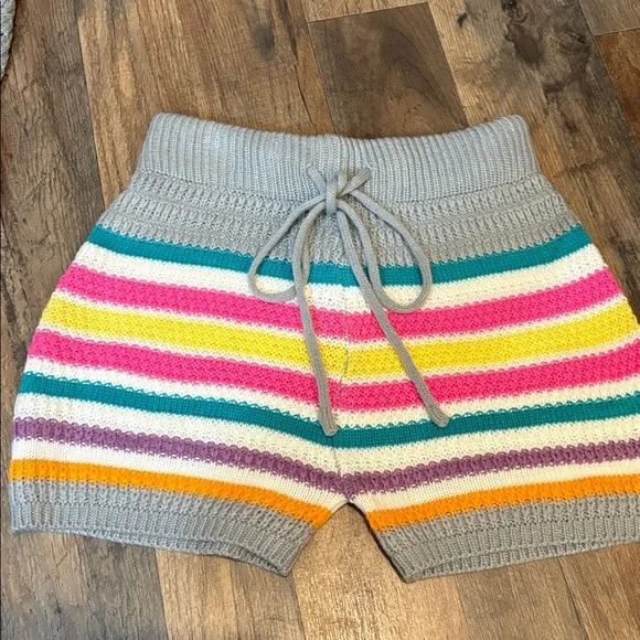 2 Piece Crochet Halter & Shorts Outfit Candy Color Stripes Small/Medium Juniors - Picture 4 of 17